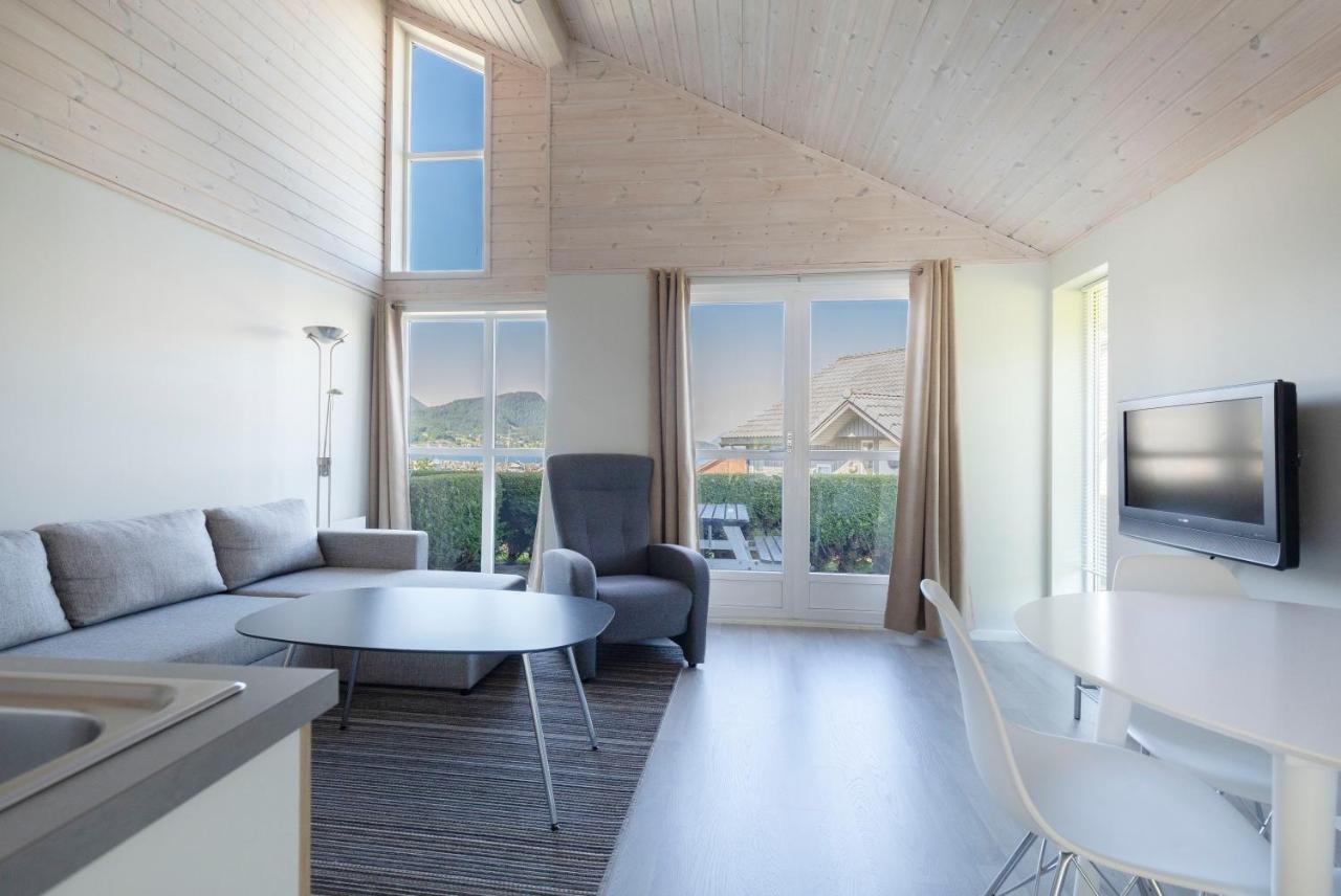 Aursnes Hotell Sykkylven 外观 照片