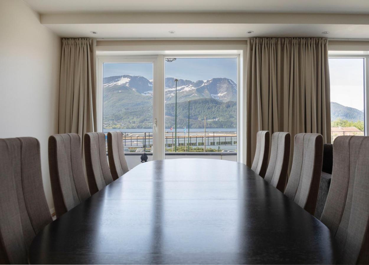 Aursnes Hotell Sykkylven 外观 照片