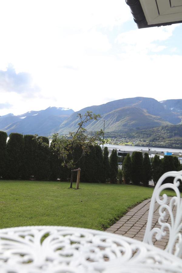 Aursnes Hotell Sykkylven 外观 照片